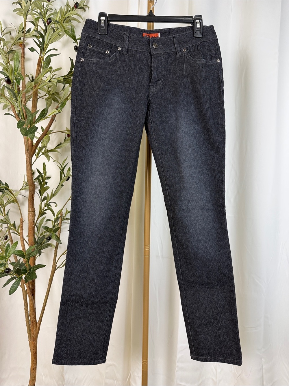 NWT Hip Jeans Women’s Skinny Faded Black Denim Studded Pockets Sz 9 (B7)